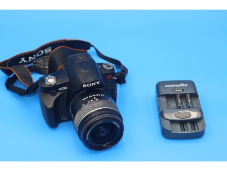 Sony a230 DSLR-A230 10.2MP DSLR Camera with 18-55mm Lens For Sale